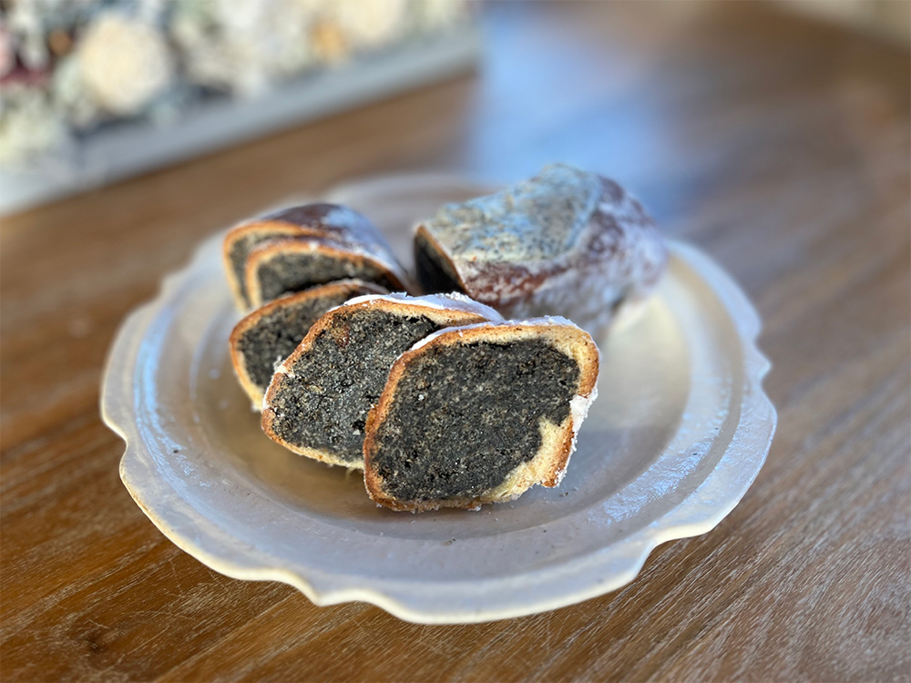 黒ごまのシュトーレン